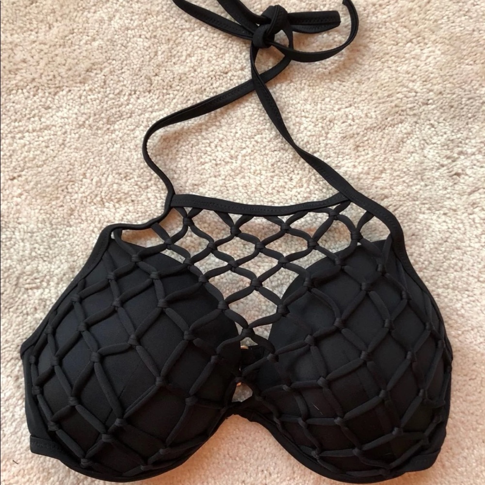 Bikini top